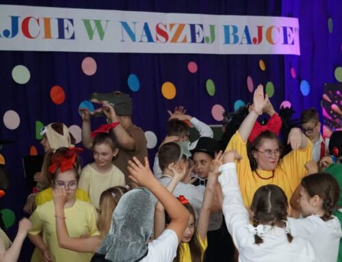 „Witajcie w naszej bajce” – wyjątkowe przedstawienie w naszej szkole